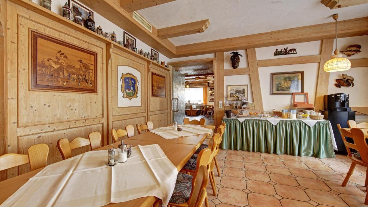 Landgasthof Falken Huttlingen Esterno foto